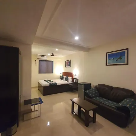 Hotel O Silver Leaf 3*